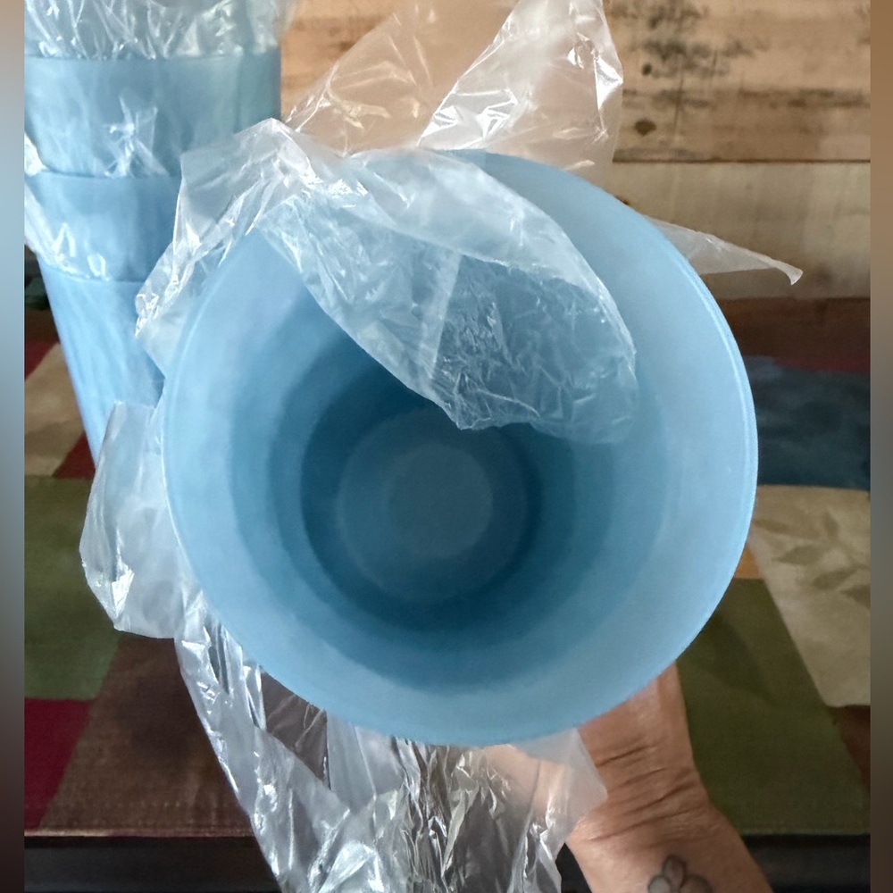 Pack of 6 26oz Plastic Tall Tumbler Blue Ribbed NEW - Picture 2 of 3
